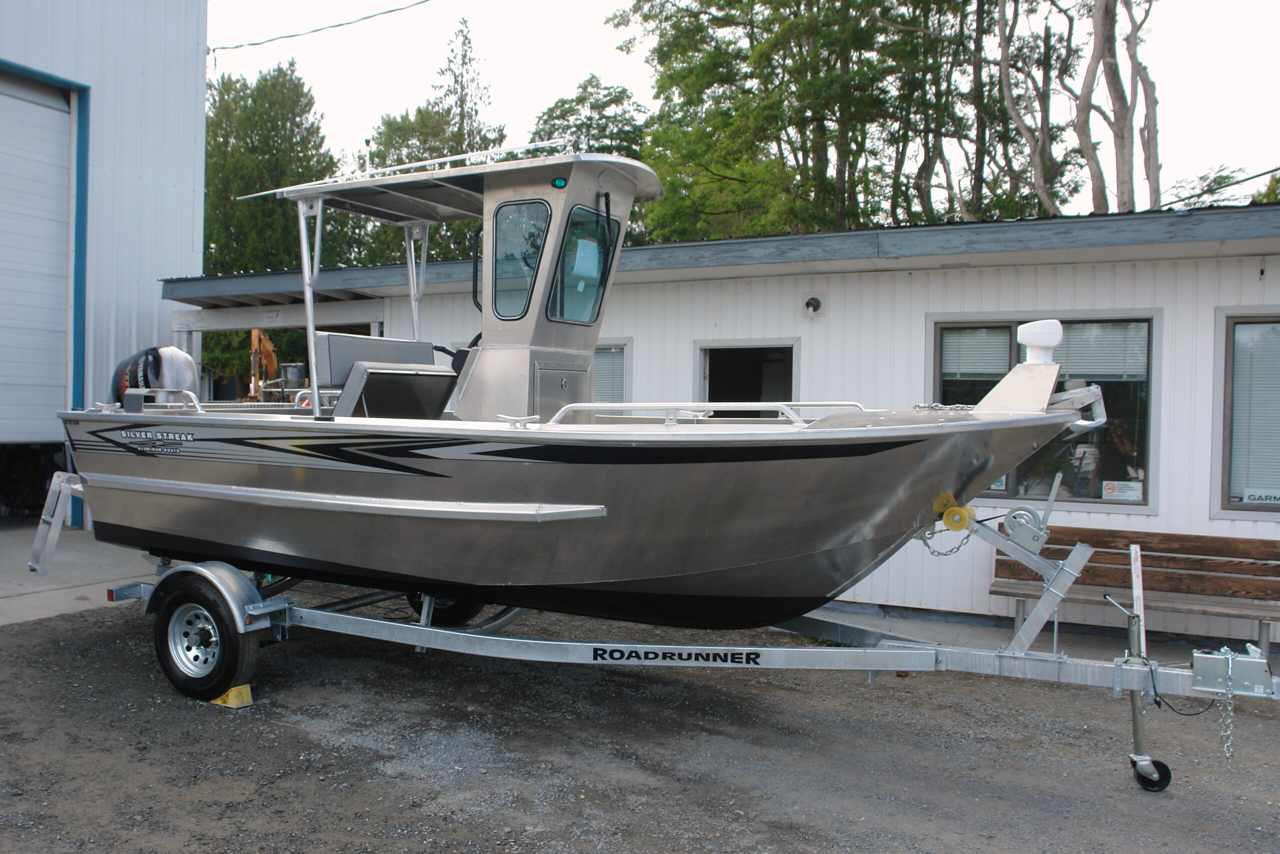 18'-6 Centre Console Challenger Aluminum Boat - by Silver Streak Boats