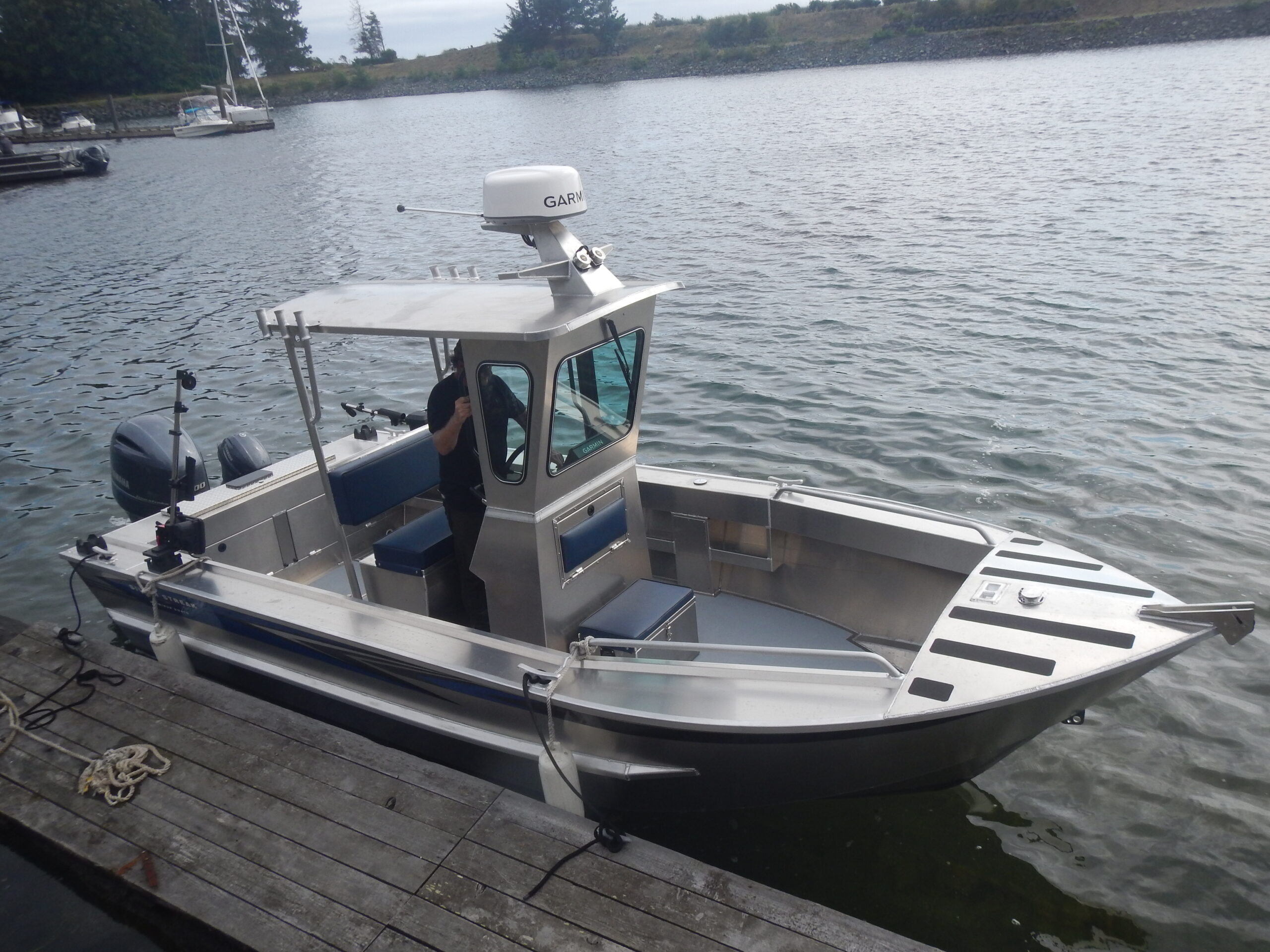 Center Console Fishing Boats